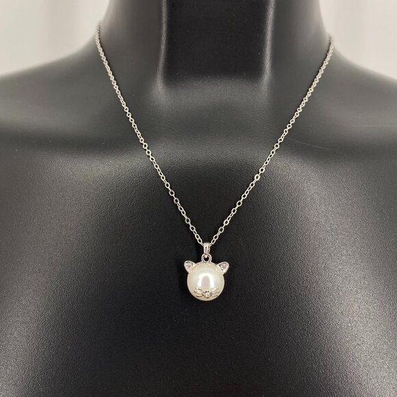 Butler FAC Enchanting Kitten Pearl Silver Tone Necklace - Picture 4 of 6